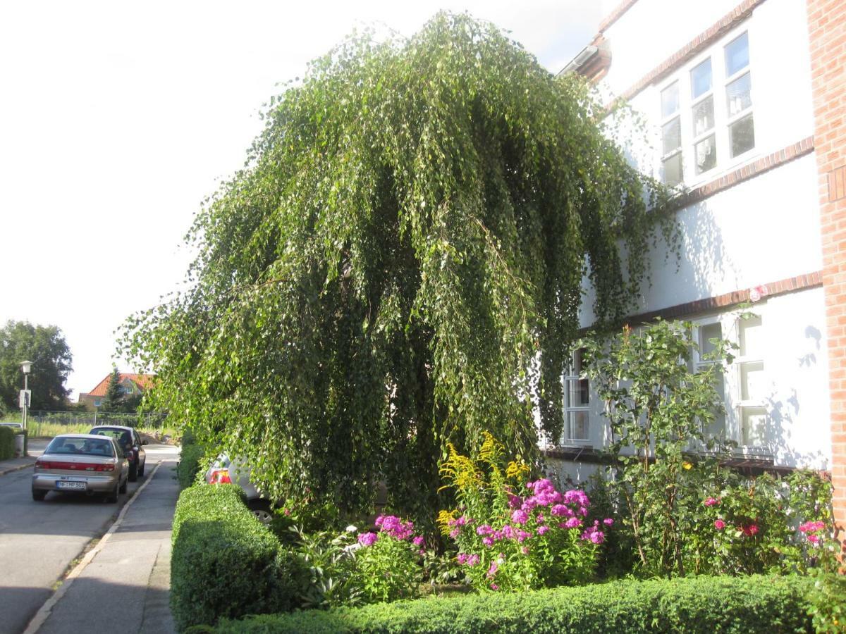 Ferienwohnungen Hebbel Husum  Exterior foto